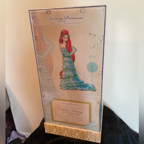 LE 2011 Ariel Disney Designer Doll - Picture 2 of 4